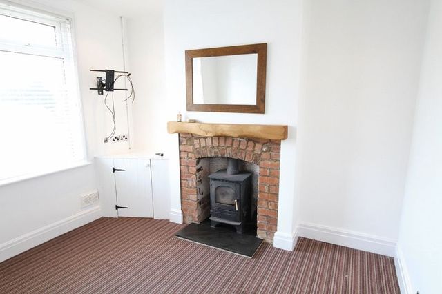  Image of 2 bedroom Property to rent in Christleton Road Great Boughton Chester CH3 at Christleton Road  Chester, CH3 5UG