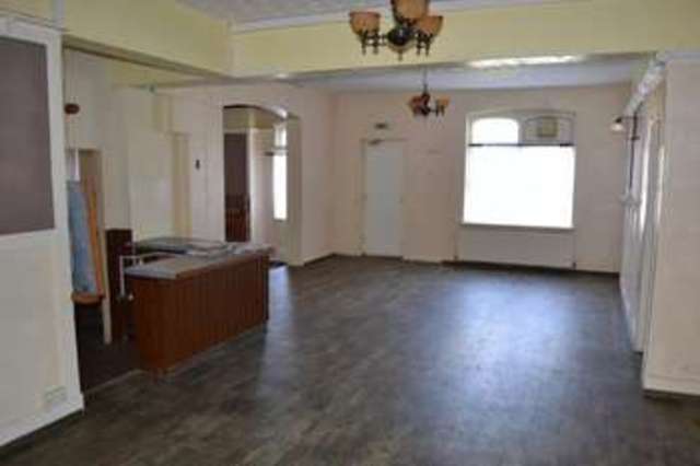  Image of 6 bedroom Property for sale in Church Street Kirton Lindsey Gainsborough DN21 at 8 Church Street  Gainsborough, DN21 4PN