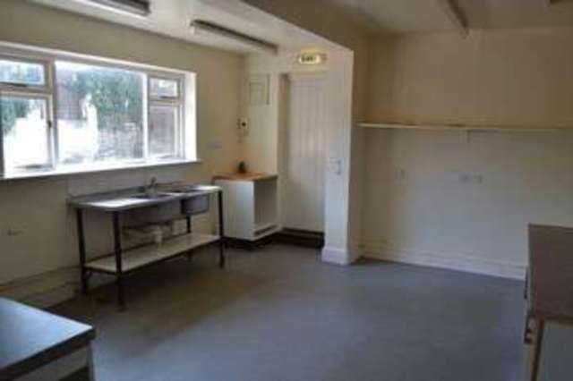  Image of 6 bedroom Property for sale in Church Street Kirton Lindsey Gainsborough DN21 at 8 Church Street  Gainsborough, DN21 4PN