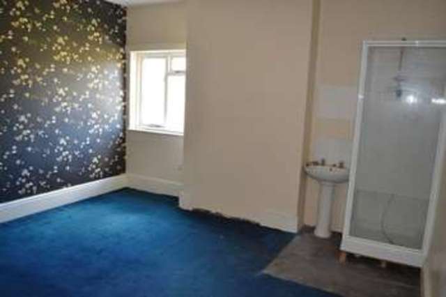  Image of 6 bedroom Property for sale in Church Street Kirton Lindsey Gainsborough DN21 at 8 Church Street  Gainsborough, DN21 4PN