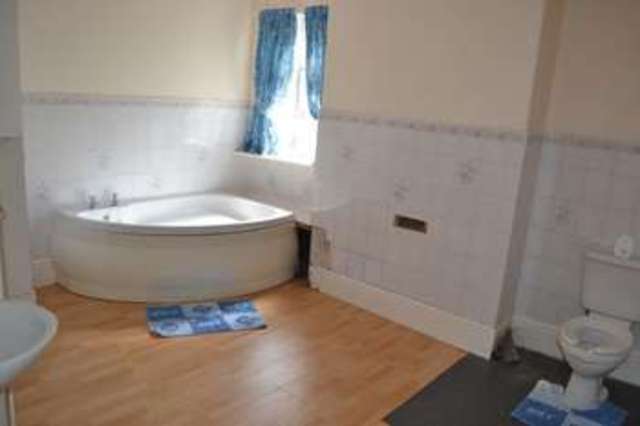  Image of 6 bedroom Property for sale in Church Street Kirton Lindsey Gainsborough DN21 at 8 Church Street  Gainsborough, DN21 4PN