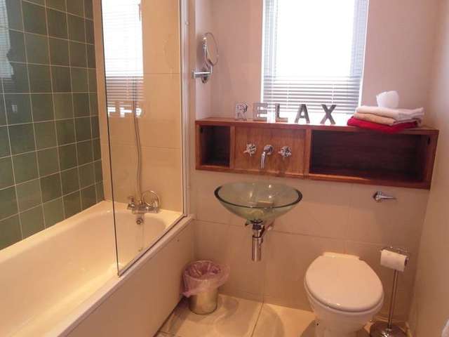  Image of 1 bedroom Flat to rent in Dingley Road London EC1V at Clerkenwell London Goswell Road, EC1V 8BW