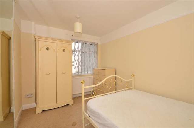  Image of 2 bedroom Detached house for sale in Claybury Broadway Clayhall Ilford IG5 at Clayhall Essex Ilford, IG5 0JA