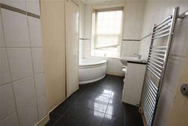  Image of 1 bedroom Property for sale in Clegg Street Milnrow Rochdale OL16 at Clegg Street Milnrow Milnrow, OL16 3PH