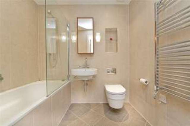  Image of 1 bedroom Flat to rent in Clerkenwell Road London EC1M at London  Goswell Road, EC1M 5PN