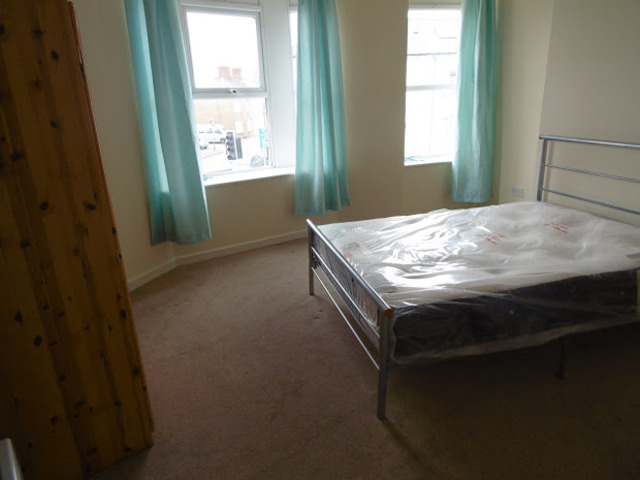  Image of 1 bedroom Apartment to rent in Clive Street Cardiff CF11 at CLIVE STREET  CARDIFF, CF11 7HJ