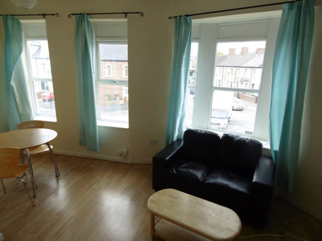  Image of 1 bedroom Apartment to rent in Clive Street Cardiff CF11 at CLIVE STREET  CARDIFF, CF11 7HJ