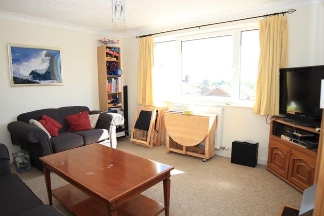  Image of 2 bedroom Maisonette for sale in Conifer Close Hythe Southampton SO45 at Conifer Close  Hythe, Southampton, SO45 5EL
