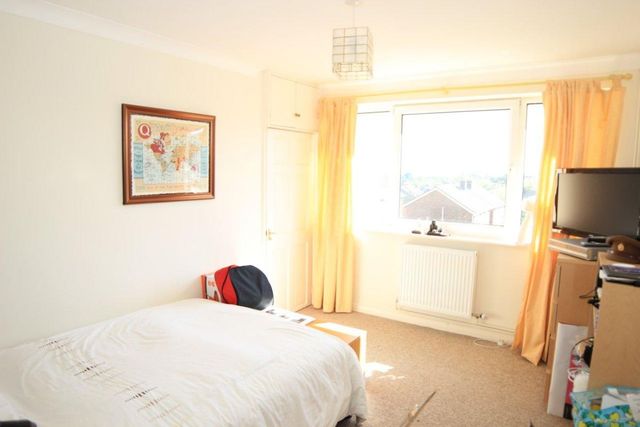  Image of 2 bedroom Maisonette for sale in Conifer Close Hythe Southampton SO45 at Conifer Close  Hythe, Southampton, SO45 5EL