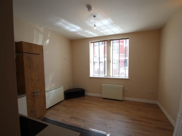  Image of 1 bedroom Flat to rent in Gold Tops Newport NP20 at Shire Hall Newport Newport, NP20 5HB