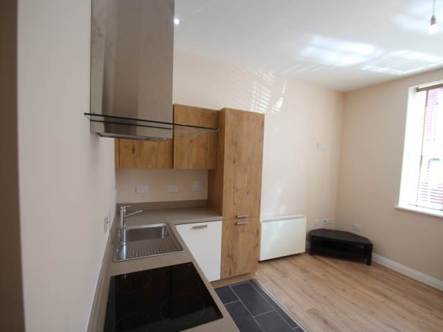  Image of 1 bedroom Flat to rent in Gold Tops Newport NP20 at Shire Hall Newport Newport, NP20 5HB