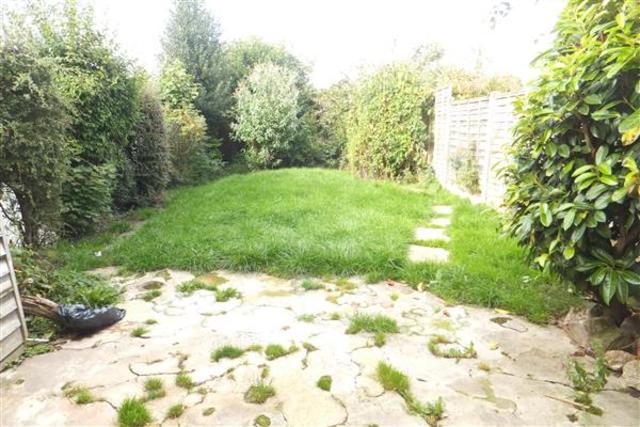  Image of 3 bedroom Semi-Detached house to rent in Coventry Road Yardley Birmingham B25 at Sheldon, B26 1BG