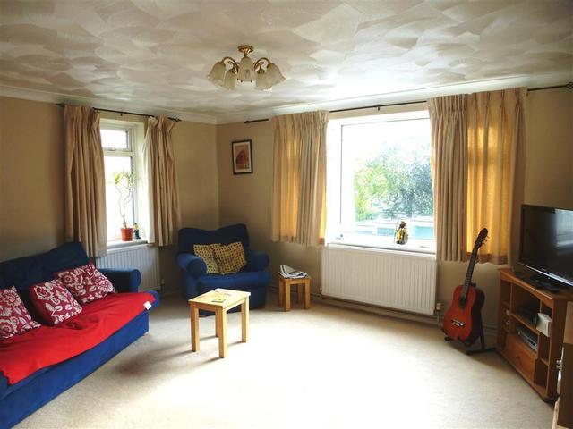  Image of 2 bedroom Flat to rent in Curwen Place Preston Brighton BN1 at Curwen Place  BRIGHTON, BN1 6UH