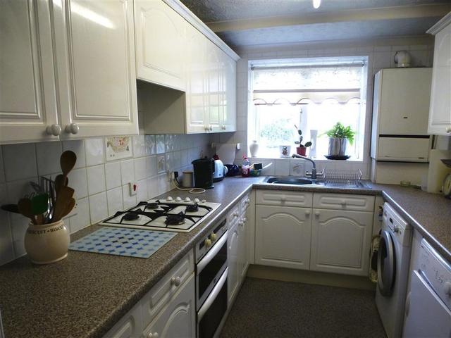  Image of 2 bedroom Flat to rent in Curwen Place Preston Brighton BN1 at Curwen Place  BRIGHTON, BN1 6UH