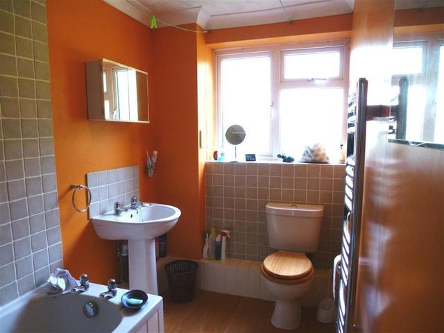  Image of 2 bedroom Flat to rent in Curwen Place Preston Brighton BN1 at Curwen Place  BRIGHTON, BN1 6UH