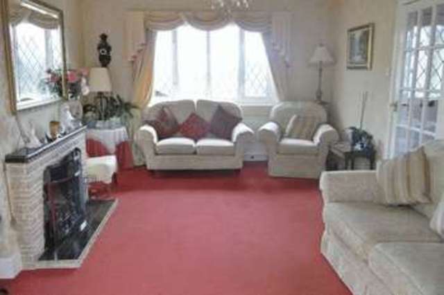  Image of 4 bedroom Detached house to rent in Dartmouth Road Paignton TQ4 at Dartmouth Road  Paignton, TQ4 6LH