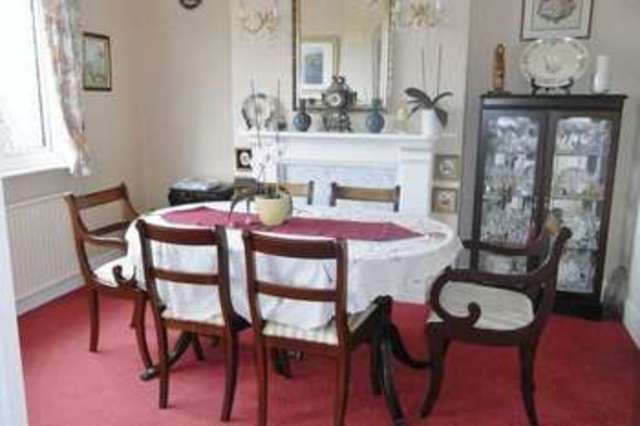  Image of 4 bedroom Detached house to rent in Dartmouth Road Paignton TQ4 at Dartmouth Road  Paignton, TQ4 6LH