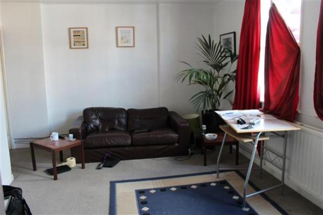  Image of 1 bedroom Flat to rent in Deptford High Street London SE8 at Deptford High Street, SE8 3PQ