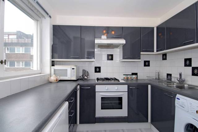  Image of 2 bedroom Flat to rent in Southwick Street London W2 at Devonport  23 Southwick Street, W2 2QH