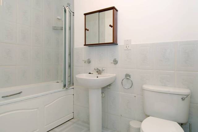  Image of 2 bedroom Flat to rent in Southwick Street London W2 at Devonport  23 Southwick Street, W2 2QH