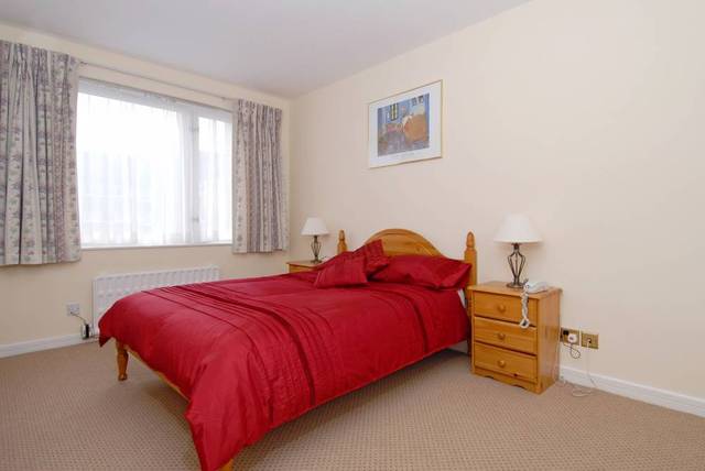  Image of 2 bedroom Flat to rent in Southwick Street London W2 at Devonport  23 Southwick Street, W2 2QH