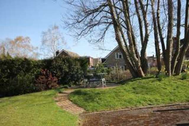  Image of 1 bedroom Retirement Property for sale in Sondes Farm Glebe Road Dorking RH4 at Glebe Road  Dorking, RH4 3EF