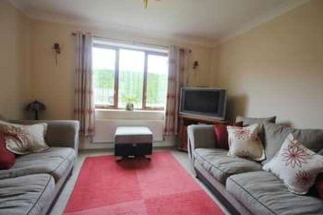  Image of 5 bedroom Detached house for sale in Dove Close Roos Hull HU12 at Dove Close Roos Hull, HU12 0LL