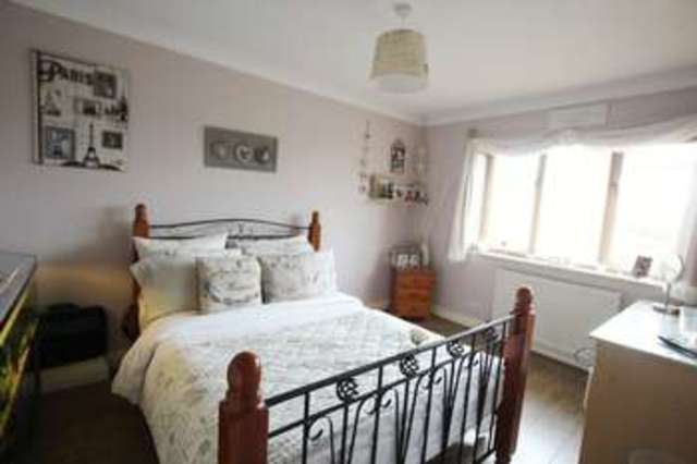  Image of 5 bedroom Detached house for sale in Dove Close Roos Hull HU12 at Dove Close Roos Hull, HU12 0LL