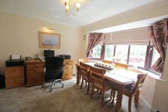  Image of 5 bedroom Detached house for sale in Dove Close Roos Hull HU12 at Dove Close Roos Hull, HU12 0LL