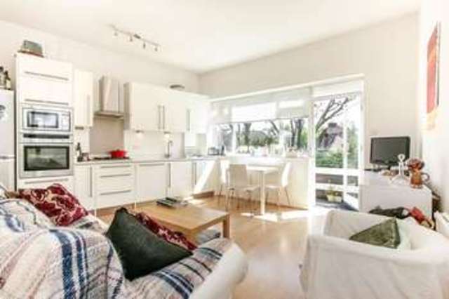  Image of 1 bedroom Flat to rent in Downside Crescent London NW3 at Belsize Park London Belsize Park, NW3 2AP