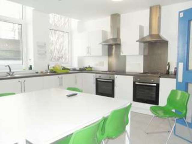  Image of 1 bedroom Detached house to rent in Crendon Street High Wycombe HP13 at 24-28 Crendon Street  High Wycombe, HP13 6LS