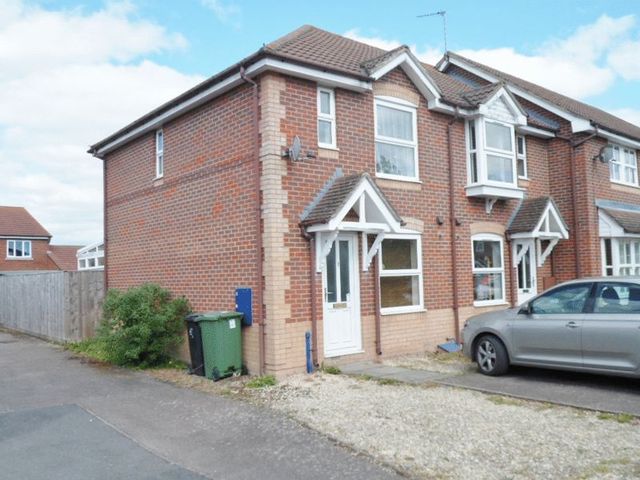  Image of 2 bedroom Terraced house to rent in Dulas Close Didcot OX11 at Dulas Close  Didcot, OX11 7UA