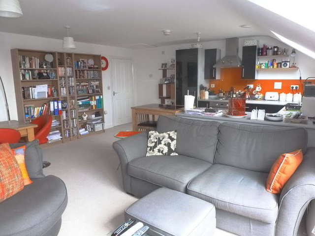  Image of 2 bedroom Flat for sale in Sydenham Road Croydon CR0 at Croydon Croydon, CR0 2FH
