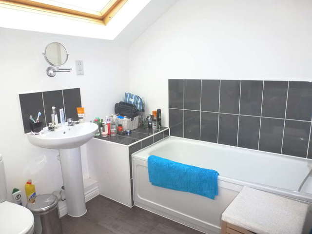  Image of 2 bedroom Flat for sale in Sydenham Road Croydon CR0 at Croydon Croydon, CR0 2FH