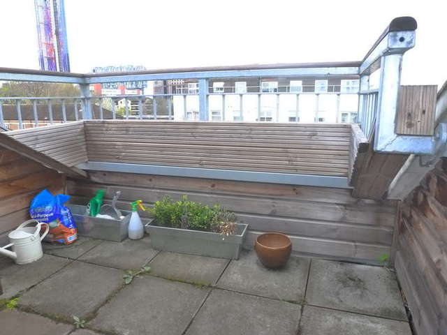  Image of 2 bedroom Flat for sale in Sydenham Road Croydon CR0 at Croydon Croydon, CR0 2FH
