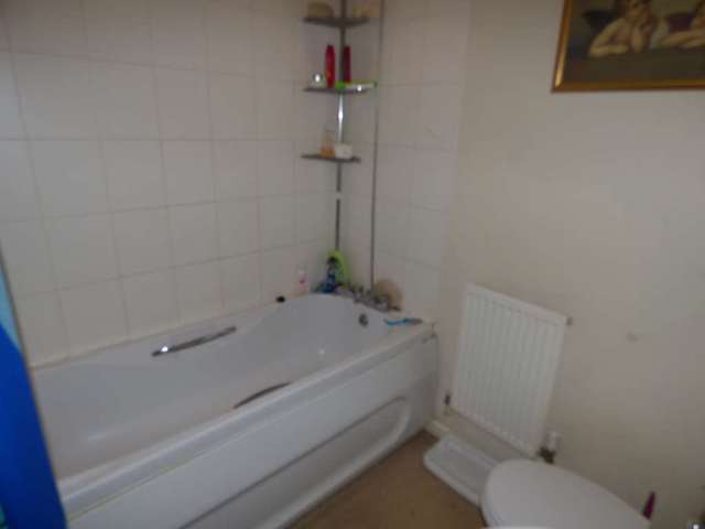  Image of 3 bedroom Semi-Detached house for sale in Dunraven Avenue Luton LU1 at Dunraven Avenue Dallow Road Luton, LU1 1TP