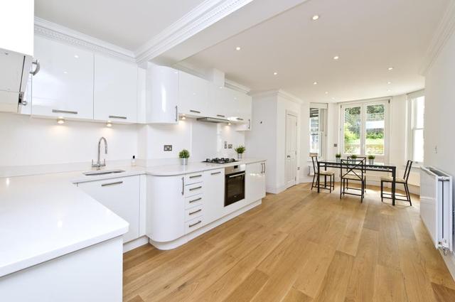  Image of 2 bedroom Property to rent in Earls Court Road London SW5 at Earls Court Road  London, SW5 9AS