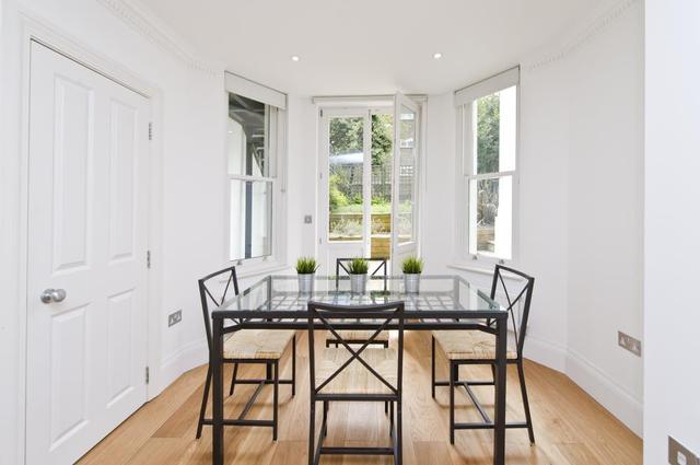  Image of 2 bedroom Property to rent in Earls Court Road London SW5 at Earls Court Road  London, SW5 9AS