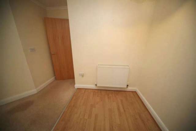  Image of 2 bedroom Apartment for sale in Manchester Road Haslingden Rossendale BB4 at EDENHURST APARTMENTS HASLINGDEN ROSSENDALE, BB4 6LJ