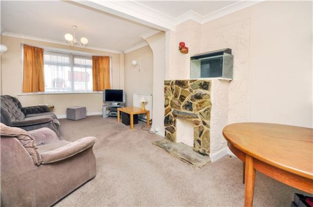  Image of 3 bedroom Terraced house for sale in Elm Close Carshalton SM5 at Surrey, SM5 2AG