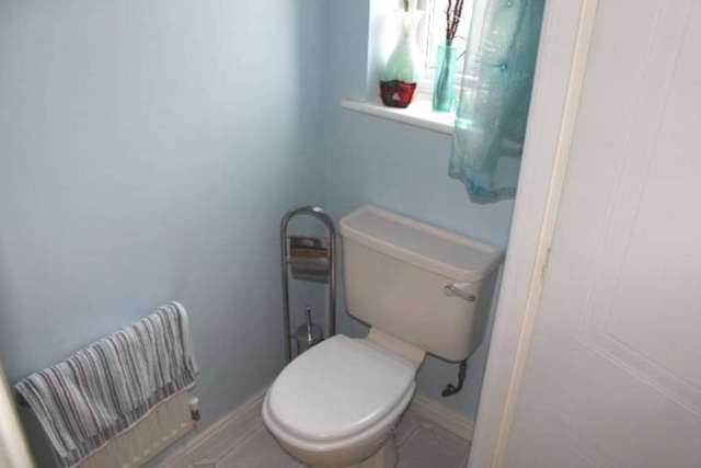  Image of 2 bedroom Terraced house for sale in Elm Lea Johnstone PA5 at Elmlea Elderslie Johnstone, PA5 9DE