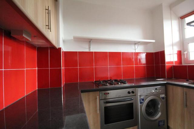  Image of 2 bedroom Flat to rent in Elwood Street London N5 at Highbury  London, N5 1EL