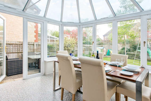  Image of 4 bedroom Detached house for sale in Harding Close Faringdon SN7 at Faringdon Oxfordshire, SN7 7SJ