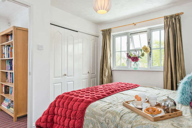  Image of 4 bedroom Detached house for sale in Harding Close Faringdon SN7 at Faringdon Oxfordshire, SN7 7SJ