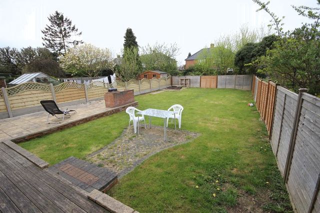  Image of 3 bedroom Semi-Detached house for sale in Farley Hill Luton LU1 at Farley Hill  Luton, LU1 5NR