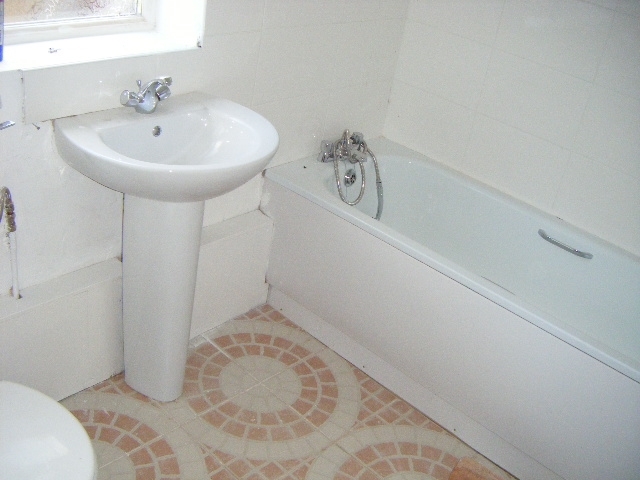  Image of 1 bedroom Flat to rent in Tennyson Road Small Heath Birmingham B10 at Tennyson Road Small Heath Birmingham, B10 0HB