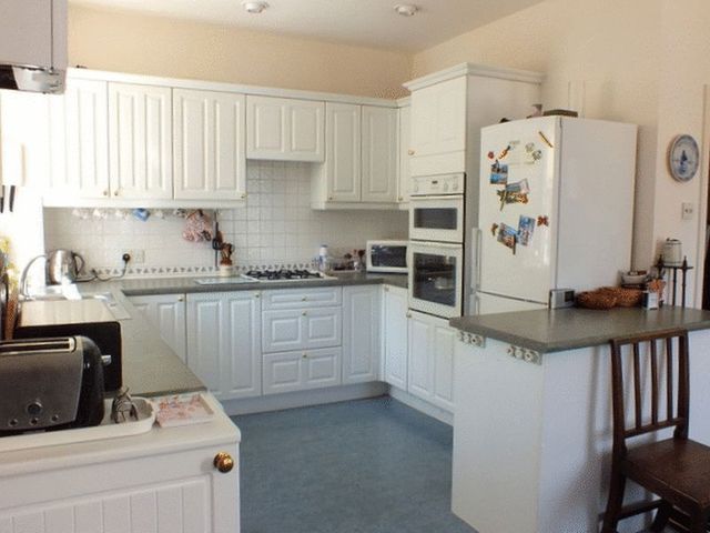  Image of 2 bedroom Flat for sale in The Street Charmouth Bridport DT6 at The Street  Charmouth, DT6 6PN