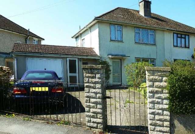  Image of 3 bedroom Semi-Detached house for sale in Foxhays Road Reading RG2 at Foxhays Road  Reading, RG2 8NN