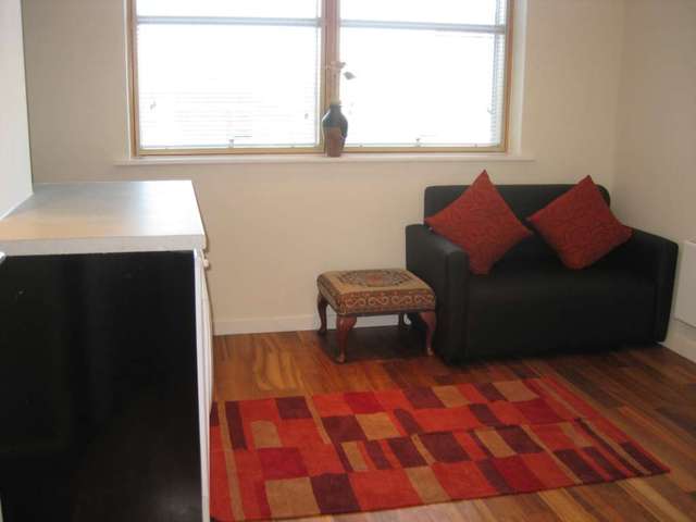  Image of Studio flat to rent in Wellington Street Leeds LS1 at Wellington Street West Point Leeds, LS1 4JJ
