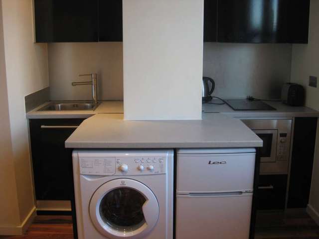  Image of Studio flat to rent in Wellington Street Leeds LS1 at Wellington Street West Point Leeds, LS1 4JJ